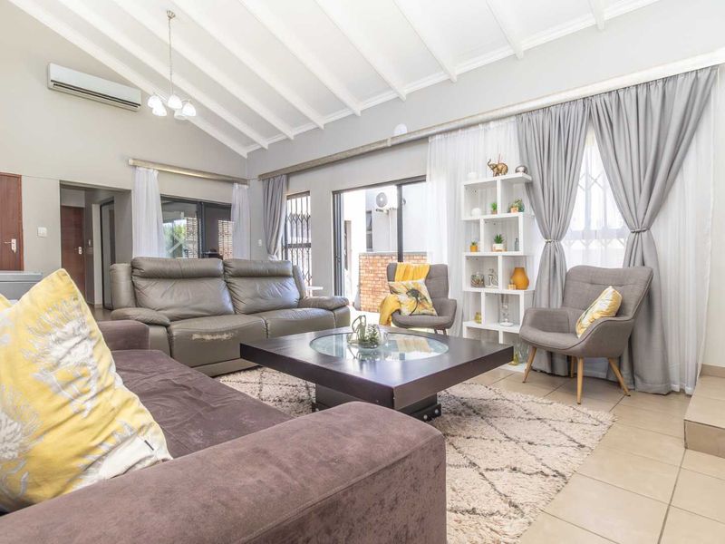 Warning: One viewing and you’re moving in! - Photo 8