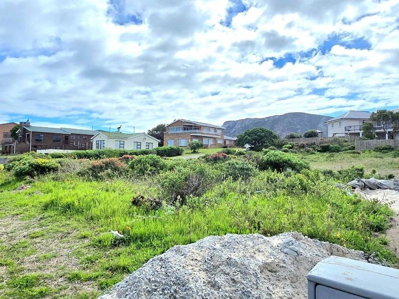Coastal Gem with Sea &amp; Mountain Views: Your Franskraal Building Opportunity - Photo 10