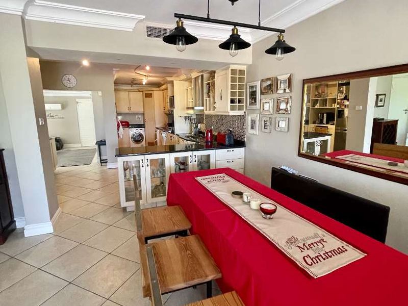 Ocean fronModern Ocean-Front - La Lucia Bay Townhouse for Sale | Umhlanga Rocks - Photo 8