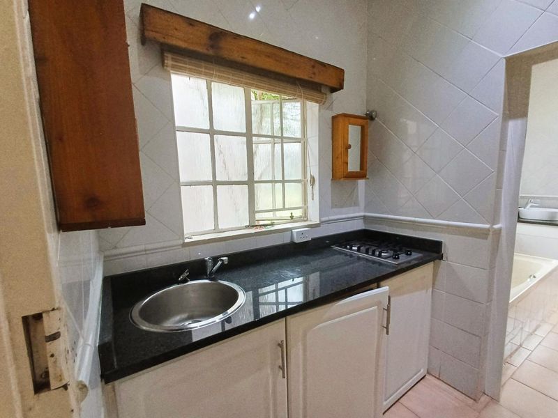 FOR RENT  |  Hillcrest  |  1 Bedroom Garden Bachelor Cottage - Photo 7