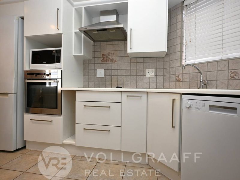 Sea View Apartment For Rent - 1 August 2026 - Photo 9