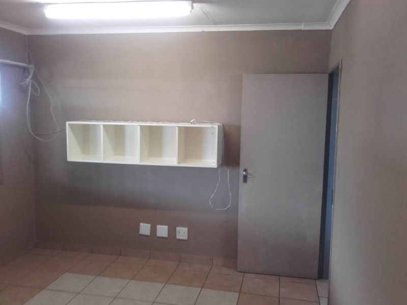 Industrial Property Okahandja - Photo 5