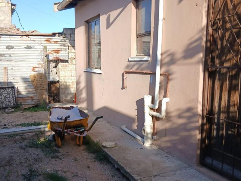 2-Bedroom House for Sale in Veeplaas - Photo 7