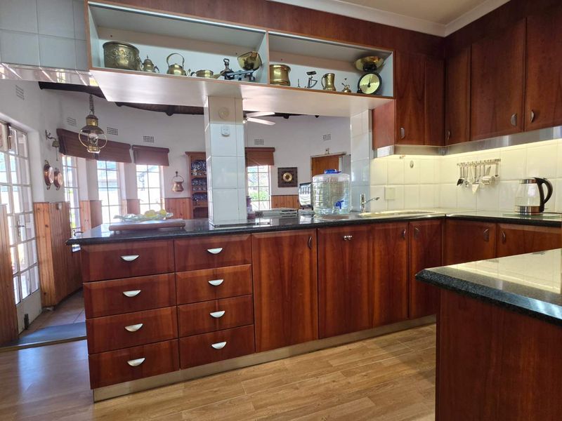 4 Bedroom House for sale in Verwoerdpark Alberton - Photo 7