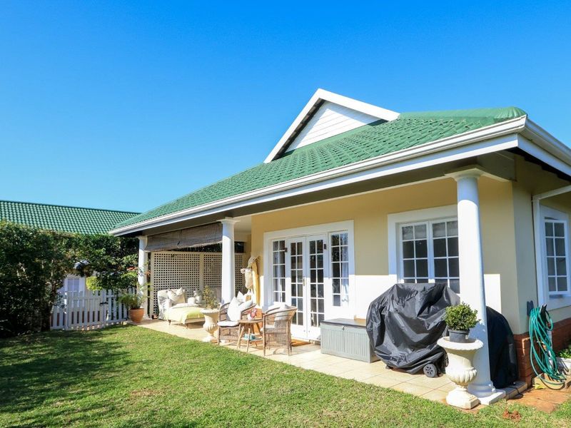 Beautifully appointed, 3 Bedroom Simplex within a secure estate - Photo 2