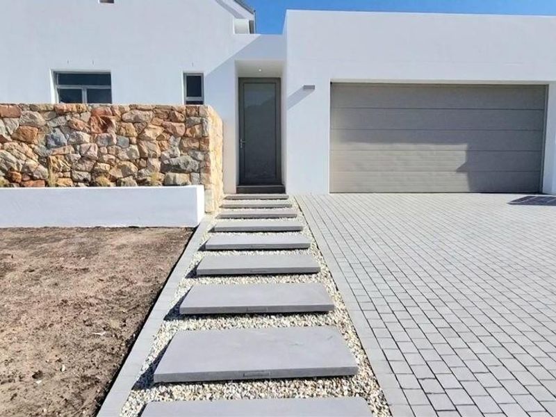 Architectural Excellence in Vermont's Crown Jewel - Photo 2