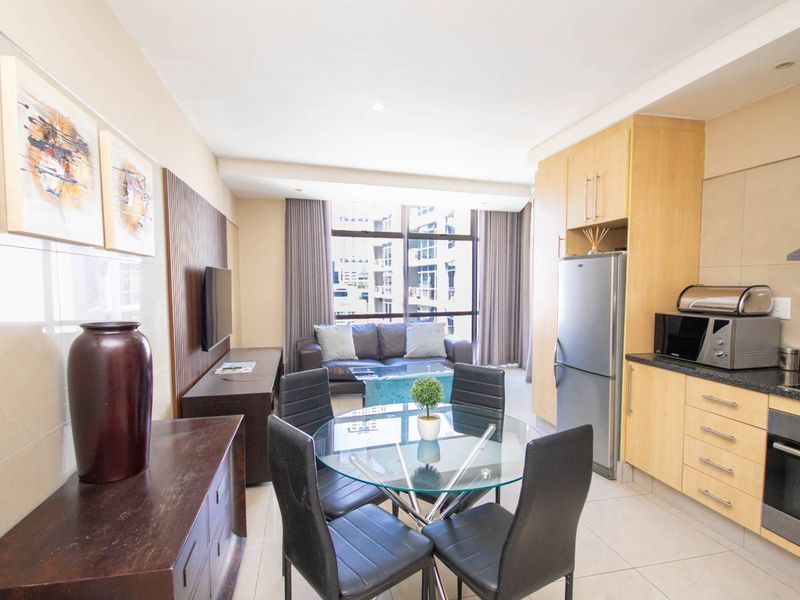 Fully furnished 1 bedroom apartment in Sandton CBD - Photo 1