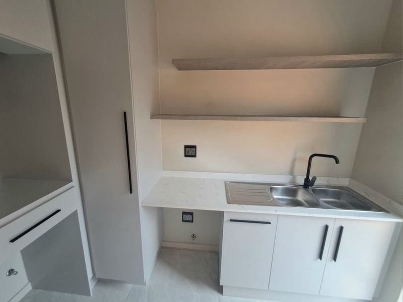 3 Bedroom Cluster in Brackenhurst - Photo 4