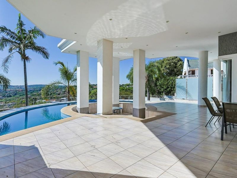 Luxurious House to Rent - Photo 2