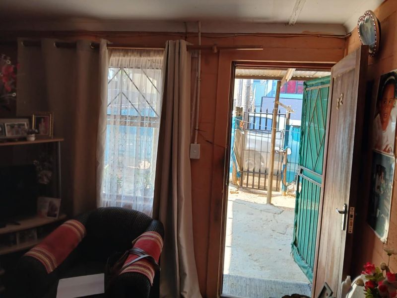 Charming 2 bedroom property available in Smartie Town, Groenheuwel, - Photo 7