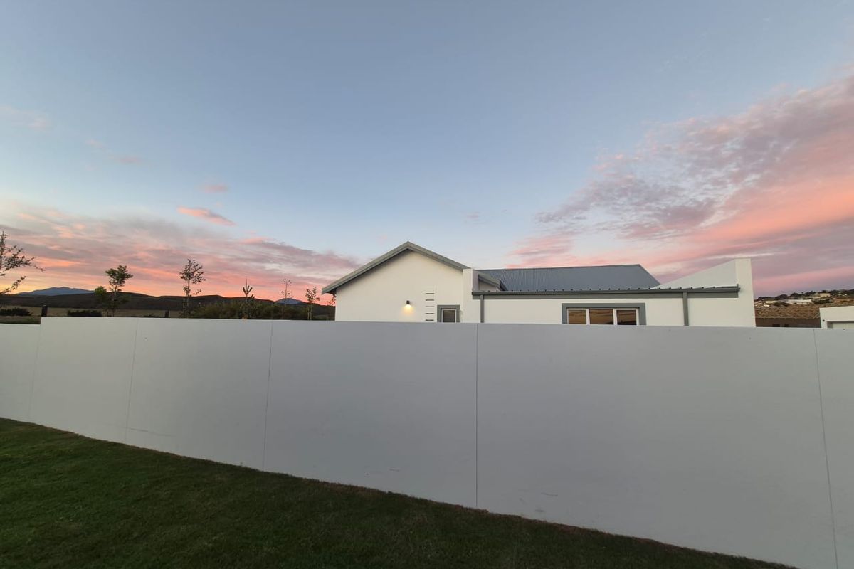 KLIPHEUWEL ESTATE (Opposite Fraai-Uitsig in Kleinbrak river) ... - Photo 3