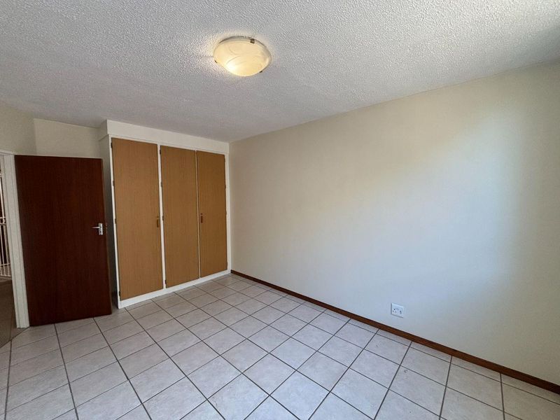 2 Bedroom apartment in Hatfield - Photo 8