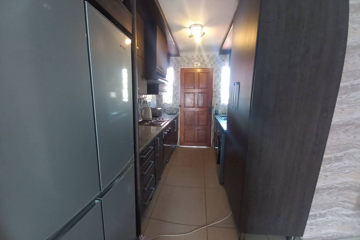 A MODERN HOUSE - Photo 4