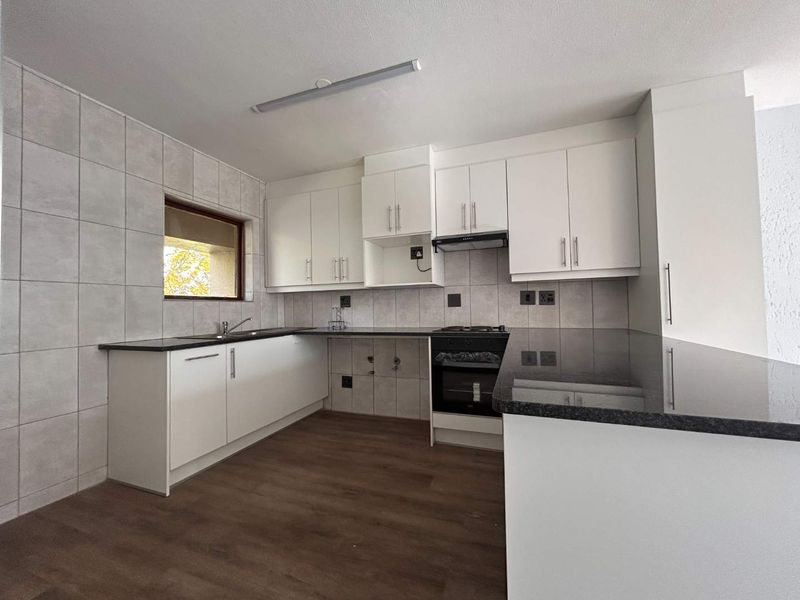 Convenient Lock-Up-And-Go - Photo 4