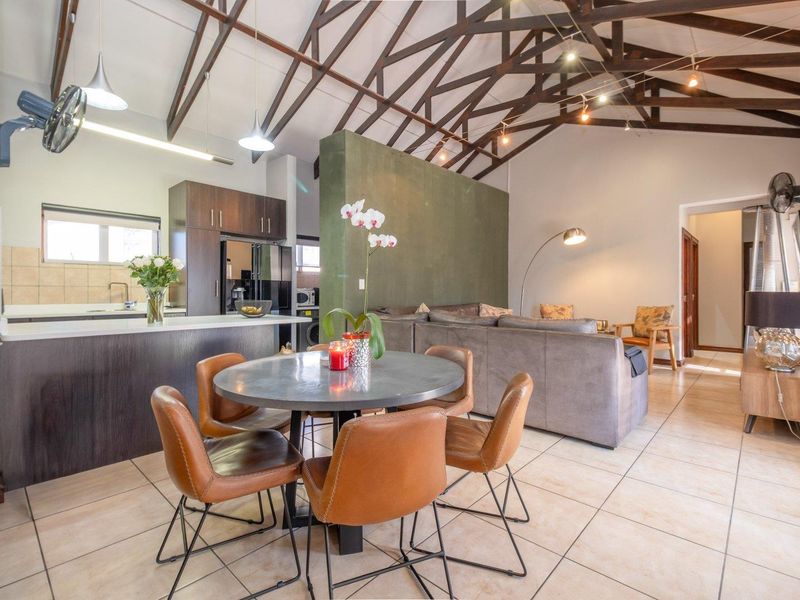 Magnificent lock-up-and-go home in sought-after Midstream. - Photo 7