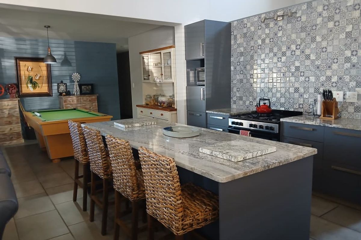 4 Bed, all en-suite  |  Study  |  Flat  |  Pool on Omeya Golf Estate - Photo 4