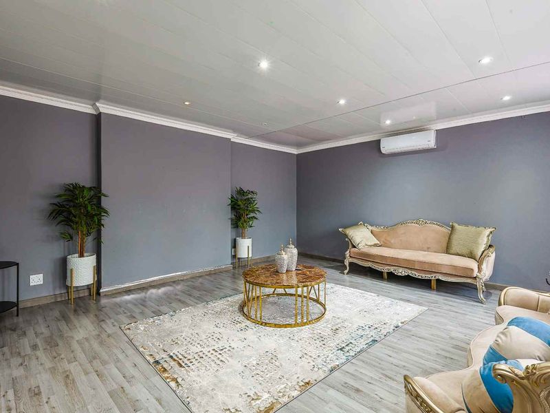 Prime Waterkloof Ridge Living with Space, Potential & Prestige - Photo 5