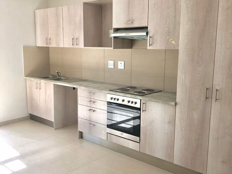 2 Bedroom Townhouse For Sale - Photo 5