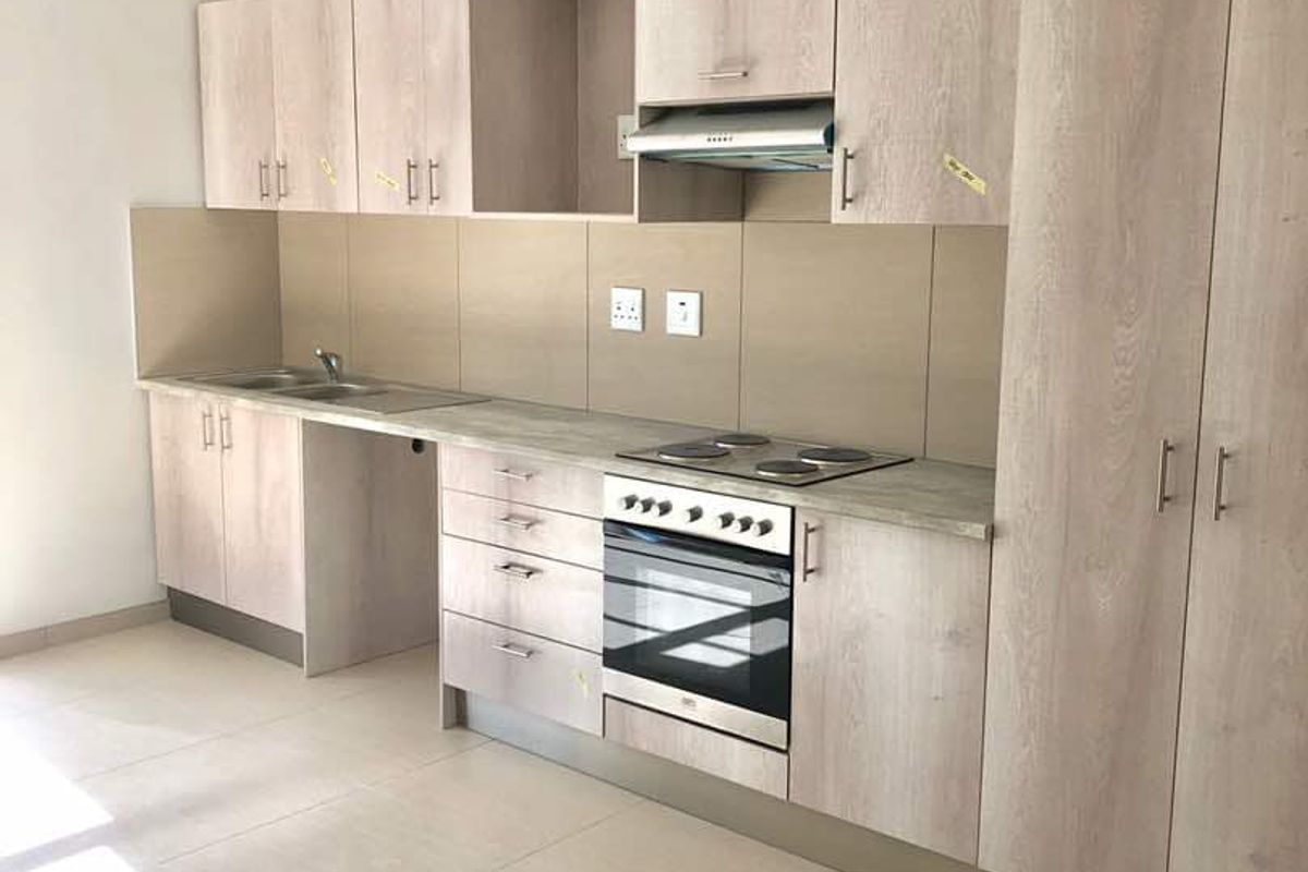 2 Bedroom Townhouse For Sale - Photo 5