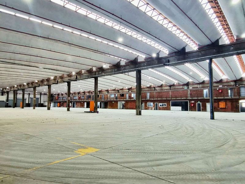 Large Industrial Warehouse to Let in Hammarsdale | ±5 969m2 | 2 000A Power - Photo 4