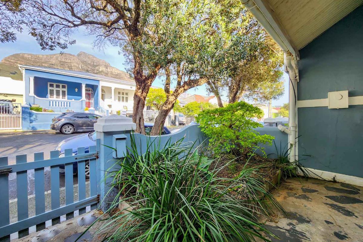 CHARMING OLD-WORLD SEMI-DETACHED COTTAGE WITH ENDLESS POTENTIAL - Photo 5