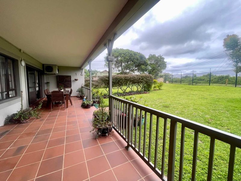 Spacious Ground Floor 3 Bedroom Apartment for sale in Ballito Central - Photo 5