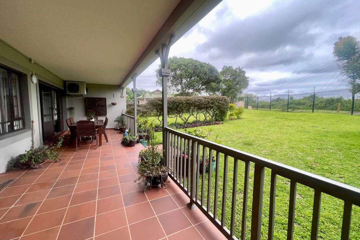 Spacious Ground Floor 3 Bedroom Apartment for sale in Ballito Central - Photo 5