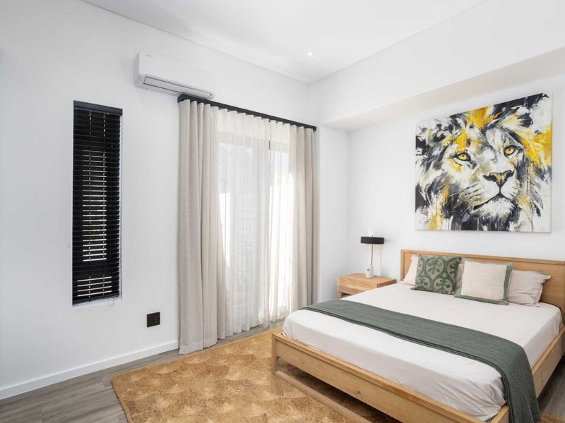 Modern living on Val de Vie Estate in a Beautifully Fully Furnished Three-Bedroom Home - Photo 8
