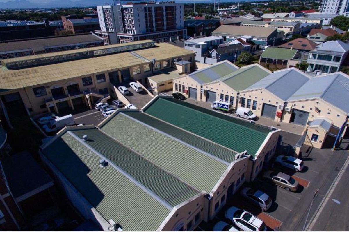 193m2 TO LET HIGHLY VISIBLE, DRIVE-IN ACCESS : RETAIL / OFFICE / WAREHOUSE / - Photo 3