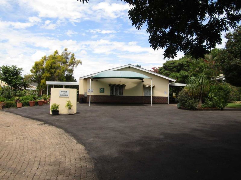 Charming Life -Rights Home in sought-after Retirement Village - Photo 10