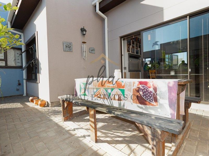 CHARMING 2-Bedroom Townhouse For Sale - Photo 7