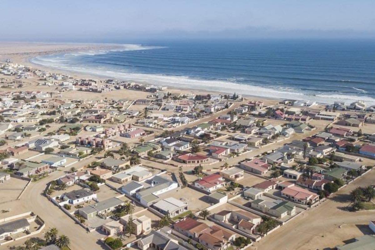 Vacant erf, ready to be built on. - Photo 2