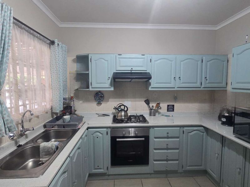 Immaculate and cozy Retirement home in Montana park - Photo 3