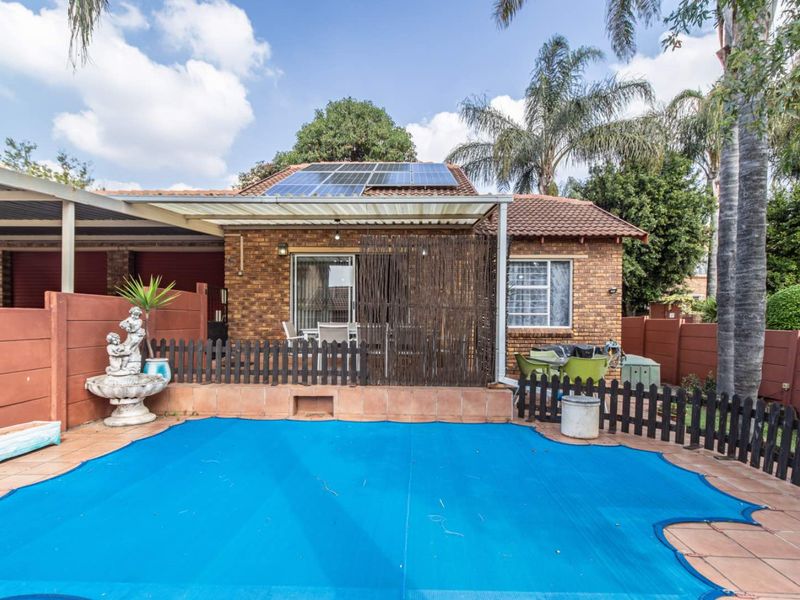 Perfect Lock-up and Go property - Photo 4