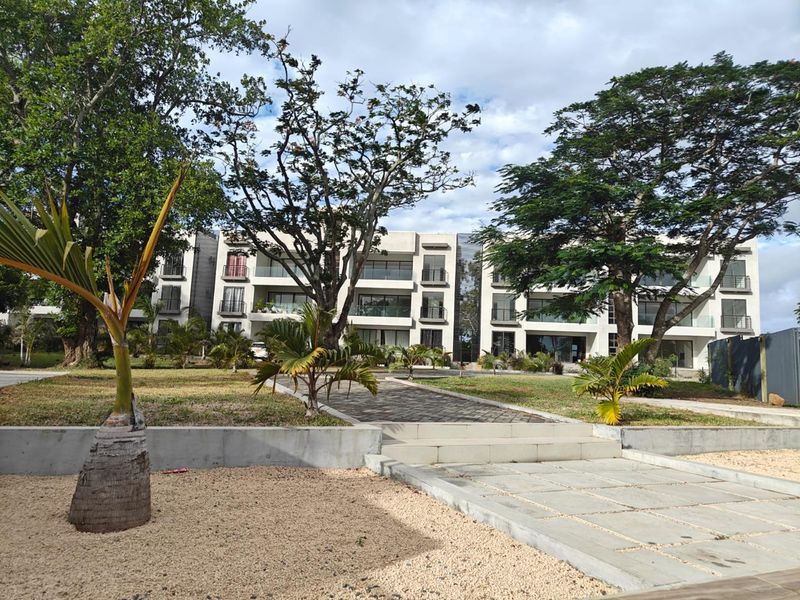 GRAND BAY Ready-to-Move-In - Photo 2