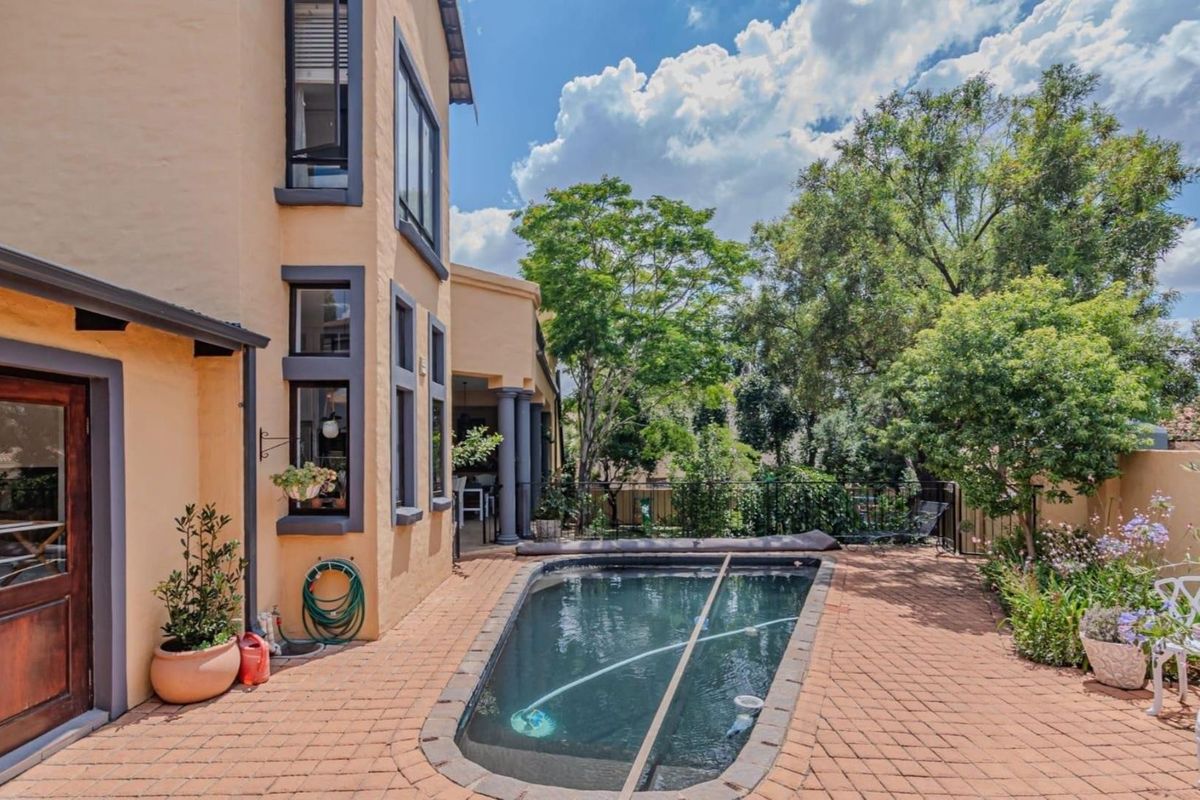 House For Sale in Blue Valley Golf Estate, Centurion - Photo 4