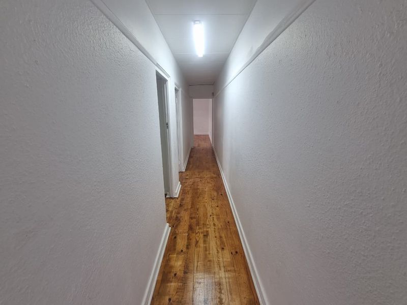 Unfurnished 2-bedroom Cluster House To Ret in Lansdowne - Photo 3