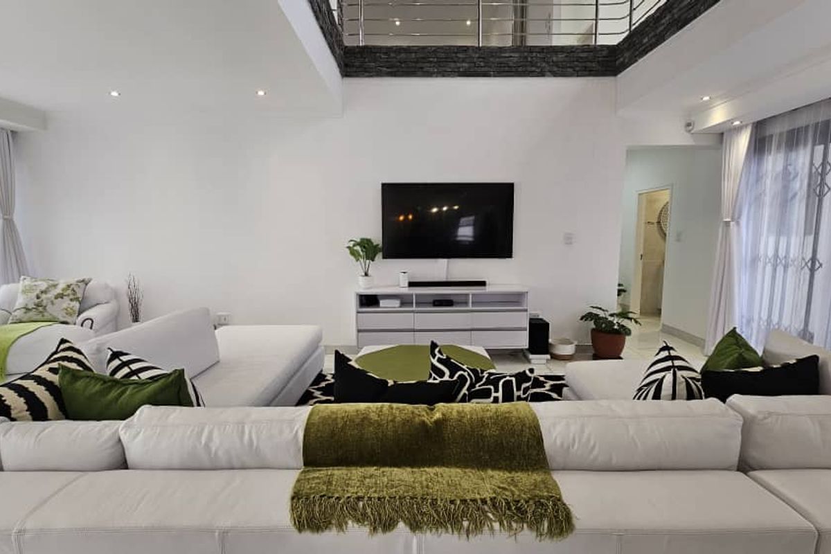 Swakopmund,Mile 4 | Stunning Sea View Home – Unique and Spacious with Modern Finishes - Photo 3