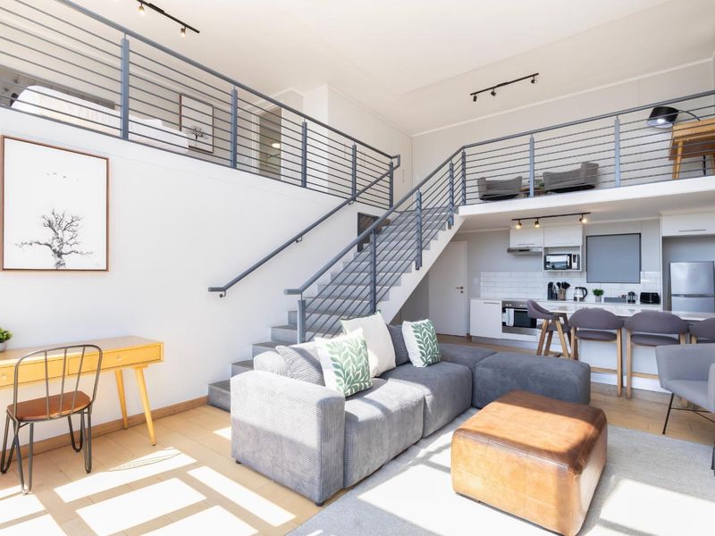 Fully Furnished 2 Bedroom Apartment For Sale in Woodstock - Photo 7