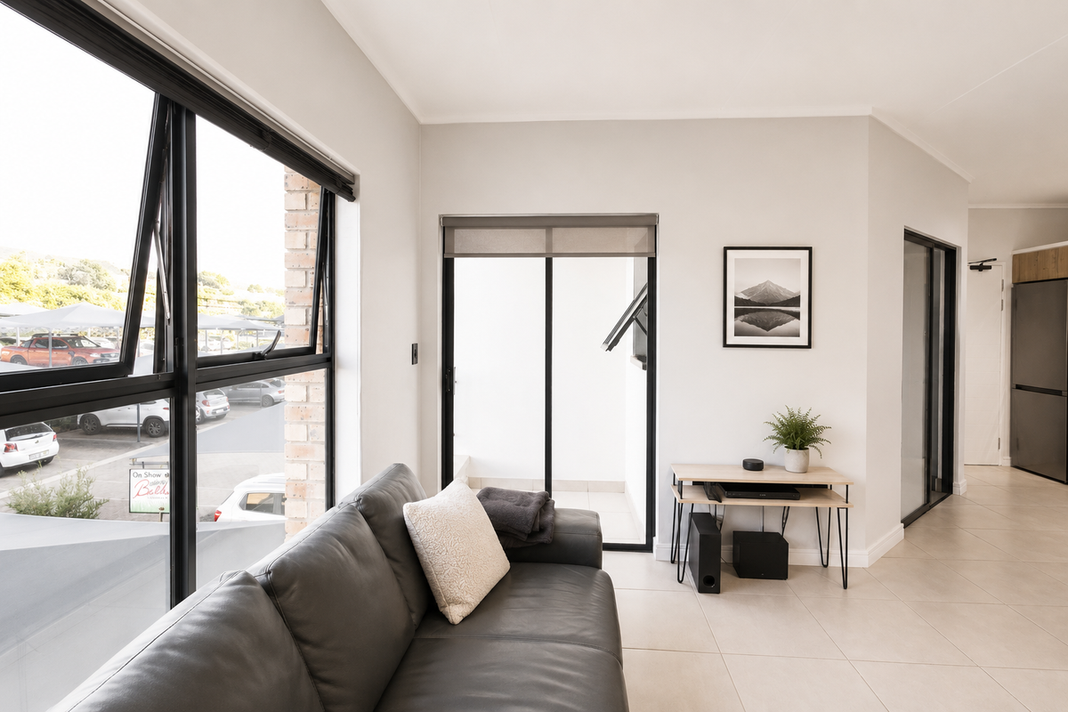 Modern 1-Bedroom Apartment in Secure Mooikloof Estate - Photo 4