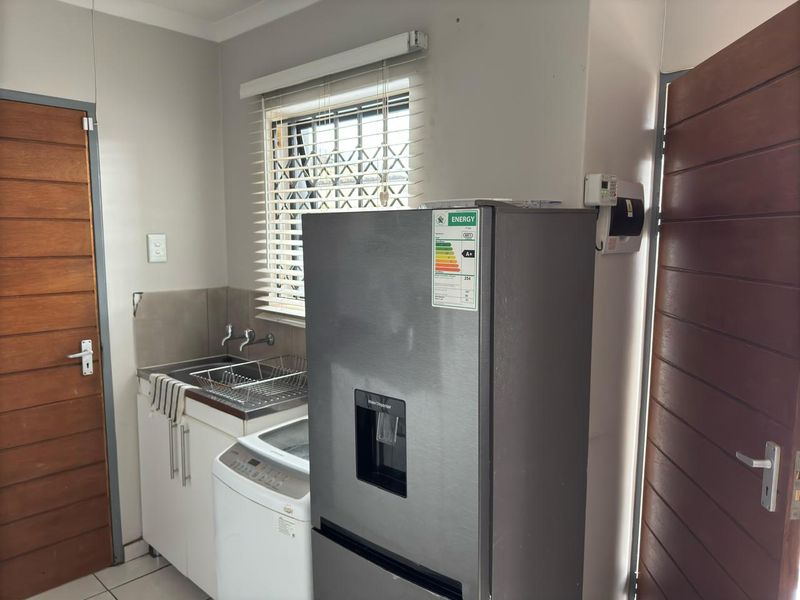 Clayville - R 900 000 Lovely Home ! - Photo 4