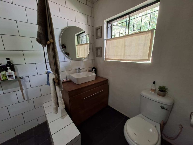 2 Bedroom Home For Sale - Photo 7