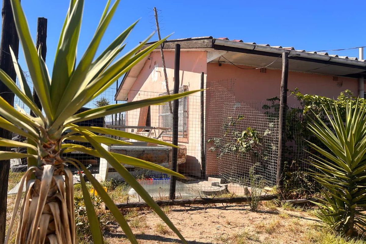Exceptional Investment Opportunity in Elsies River! - Photo 2