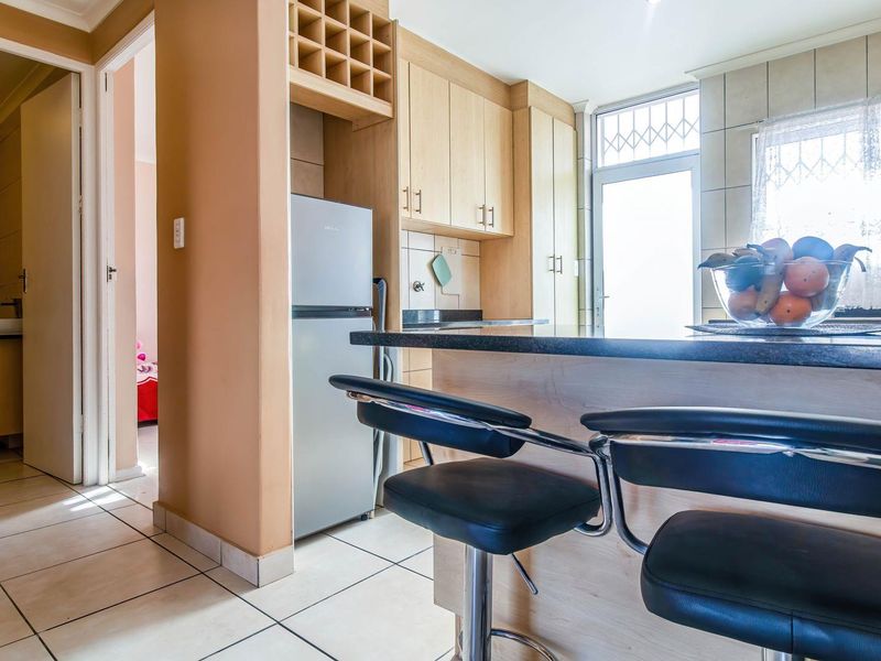 Seaside Escape – Comfort with Coastal Charm and Lifestyle Perks - Photo 9