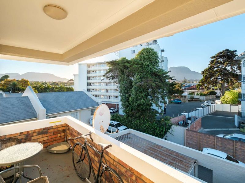 Dual-Living Flexibility Or A True Investment Gem! - Photo 2