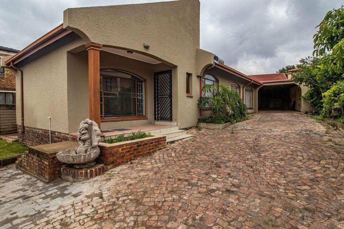 Family Home with Cottage and Great Potential - Photo 3