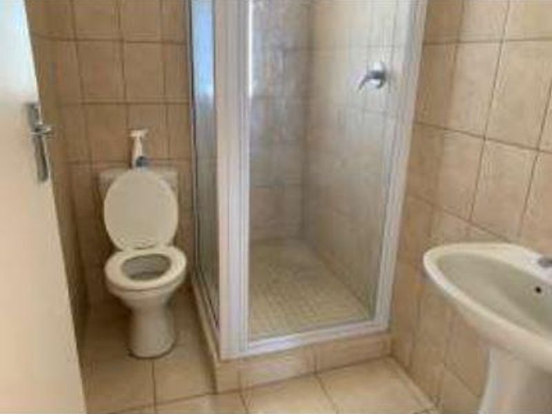 FLAT FOR SALE - PIONEERS PARK - Photo 3