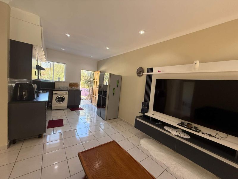 FOR SALE – JUST MOVE IN! - Photo 8