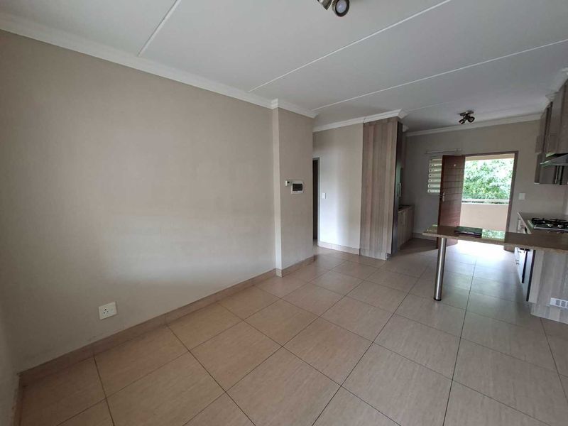 2 Bedroom Apartment For Sale - Photo 5