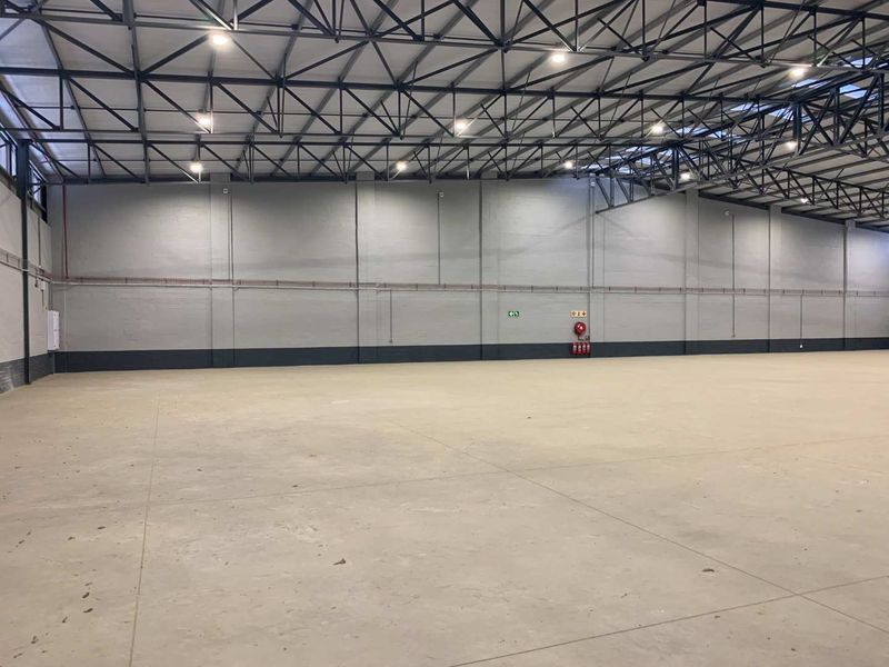 Modern Industrial Complex: Secure, Spacious, and Well-Equipped - Photo 10